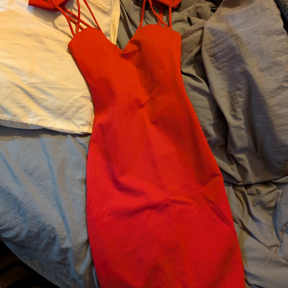 Chic Strapless Red Dress Small Size